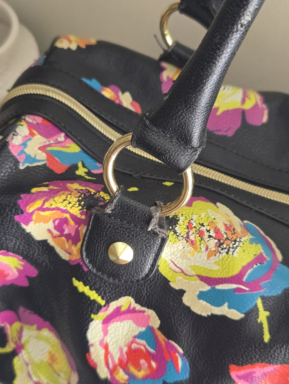 Fair Condition Betsey Johnson Black Floral Print Satchel Handbag - Picture 4 of 14